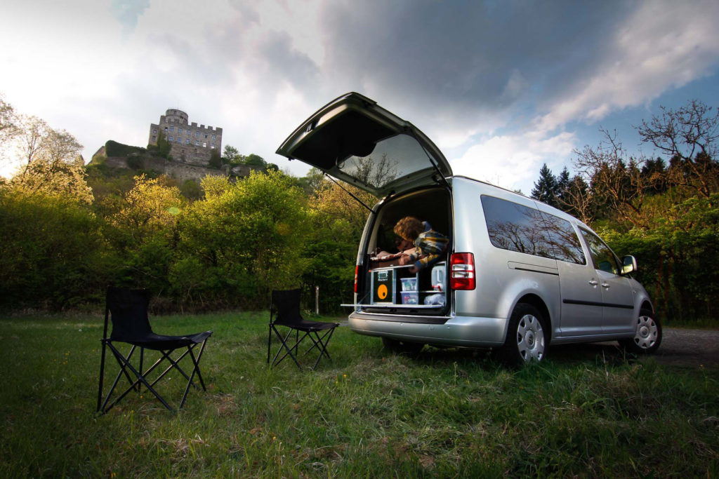 QUQUQ: in einer Minute zum Mini-Wohnmobil – Camping mit dem Hochdachkombi